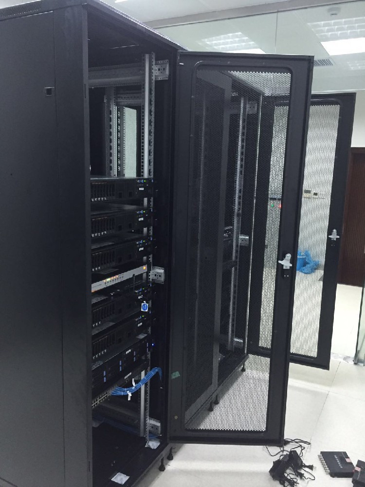 網絡機房標準化施工